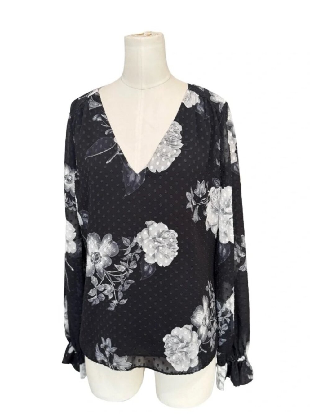 White House Black Market Black Floral Swiss Dot Blouse Size M - Picture 2 of 7